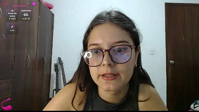 CarlaLorez online show from 05.18.26