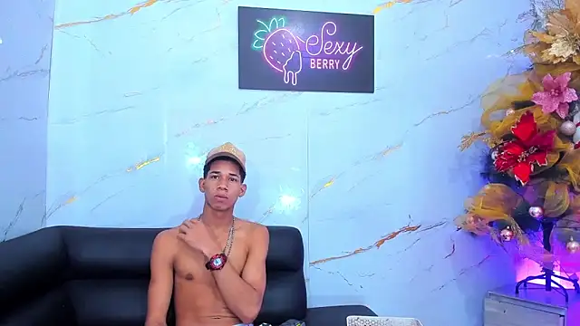 Little nicoll online show from 12.04.25