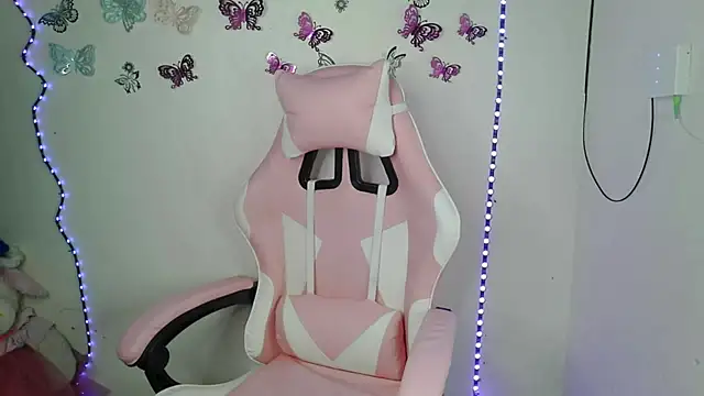 luna00bella7 online show from 10.31.25