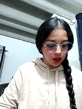 Eloisa smith online show from 10.12.25