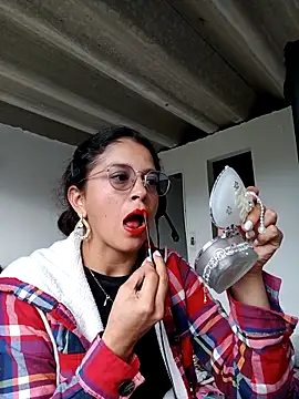 Eloisa smith online show from 10.29.25