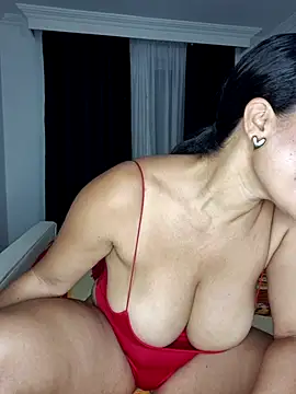 karla-bruni online show from 04.21.26