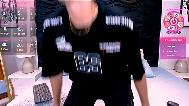 Snapshot of Alex_Millerss chatting on 10.10.25 Alex Millerss online show from 10.10.25