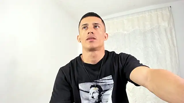 Muscle man07 online show from 11.18.25