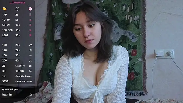 MiaLovelyOne online show from 05.21.26