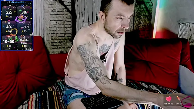 Snapshot of Markus_Rivas chatting on 11.04.25 Markus Rivas online show from 11.04.25