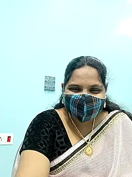 Snapshot of kajal-kajal1 chatting on 11.02.25 kajal-kajal1 online show from 11.02.25