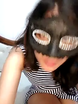 Snapshot of Lovebirdss chatting on 11.12.25 Lovebirdss online show from 11.12.25