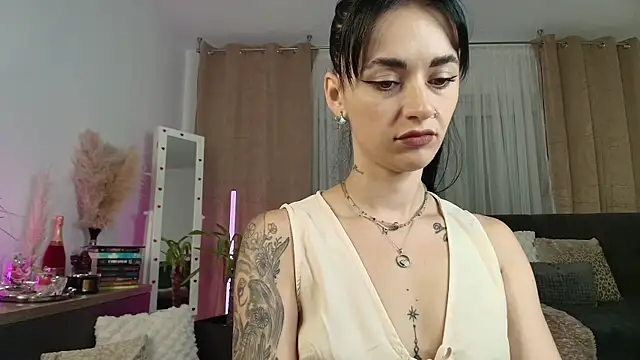 Snapshot of JacquelineHex chatting on 07.12.26 JacquelineHex online show from 07.12.26