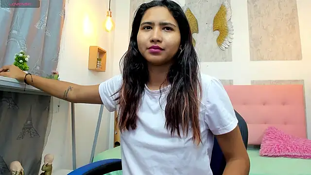 Snapshot of SamanthaFox_8 chatting on 11.10.25 SamanthaFox 8 online show from 11.10.25