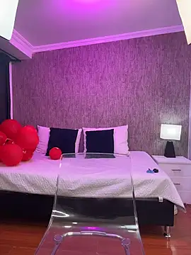 KarinaFlowers  online show from 02.28.26