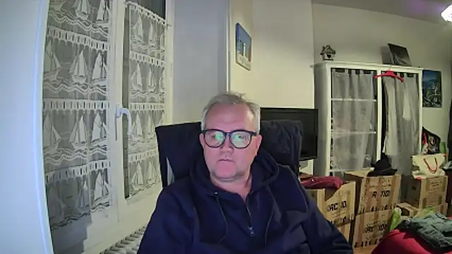 Snapshot of macdut67 chatting on 11.02.25 macdut67 online show from 11.02.25