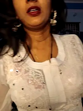 Janu-hasena online show from 12.18.25