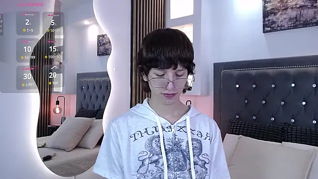 Emo Boy  online show from 03.28.26