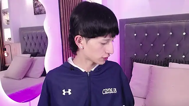 Emo Boy  online show from 05.25.26