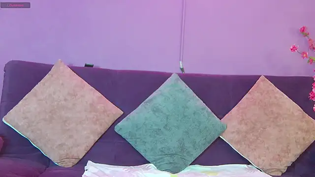 Aranzza Ross online show from 01.12.26