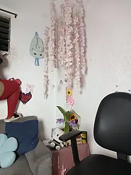 Emilycollei online show from 05.29.26