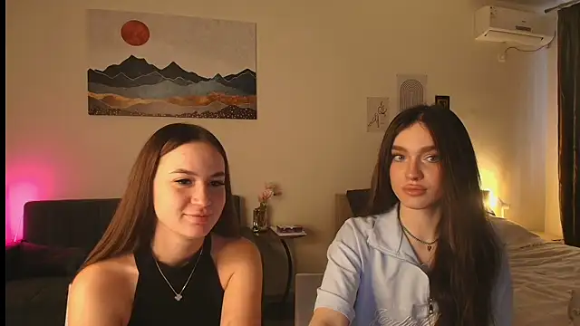 MayaGlow online show from 01.10.26