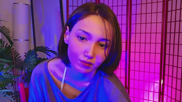 Snapshot of GentleMusee chatting on 10.31.25 GentleMusee online show from 10.31.25