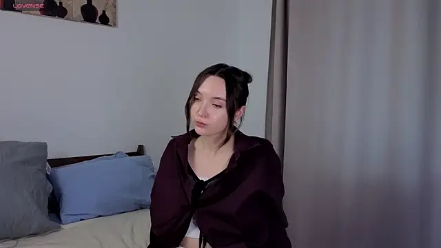 SylviaHamilton online show from 10.14.25