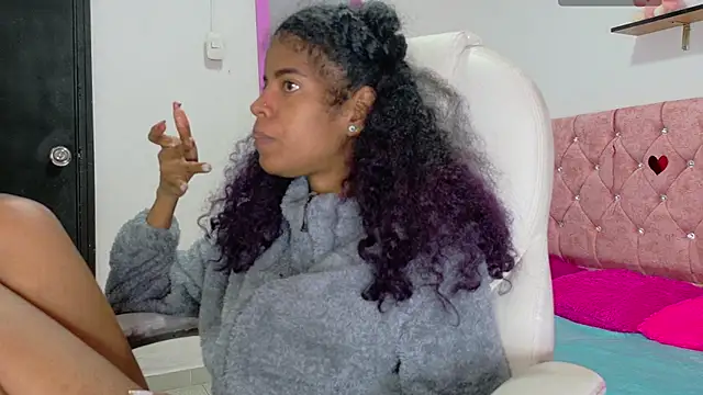 thianahorny online show from 03.26.26