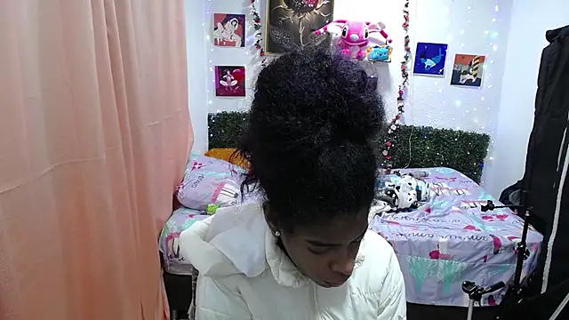 thianahorny online show from 04.18.26