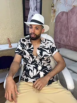 Snapshot of onlymen2025 chatting on 10.11.25 onlymen2025 online show from 10.11.25