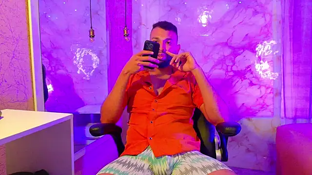 Snapshot of onlymen2025 chatting on 11.13.25 onlymen2025 online show from 11.13.25