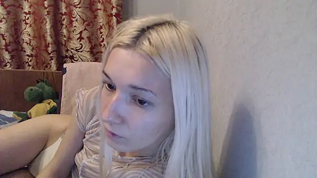 maybe doll online show from 12.01.25