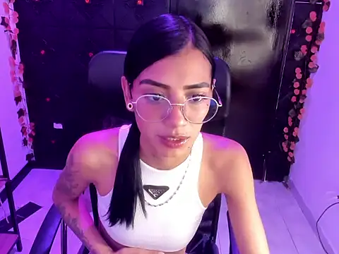 KarlaSlutSkinny   online show from 02.17.26