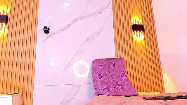 Snapshot of Ethan_thouse chatting on 11.06.25 Ethan thouse online show from 11.06.25