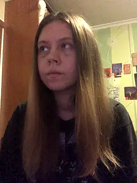 LunaVirelle online show from 10.13.25