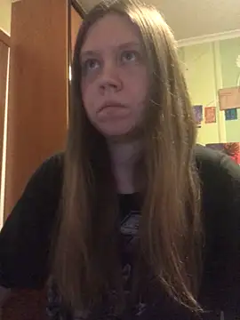 Snapshot of LunaVirelle chatting on 04.26.26 LunaVirelle online show from 04.26.26