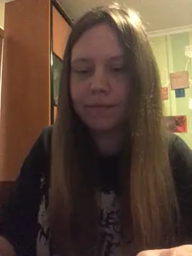Snapshot of LunaVirelle chatting on 05.05.26 LunaVirelle online show from 05.05.26