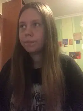 Snapshot of LunaVirelle chatting on 05.06.26 LunaVirelle online show from 05.06.26