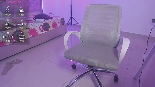 Snapshot of beiby_glow chatting on 01.10.26 beiby glow online show from 01.10.26