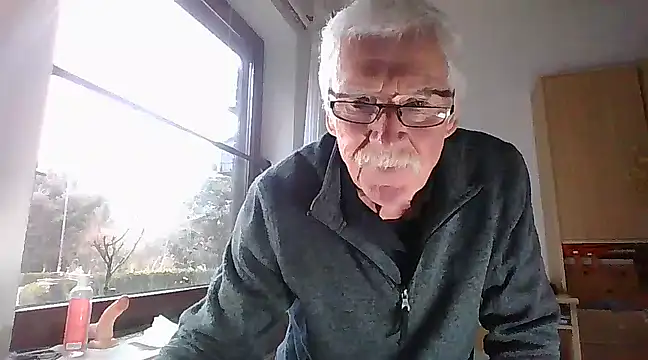 super-snoopy online show from 02.02.25