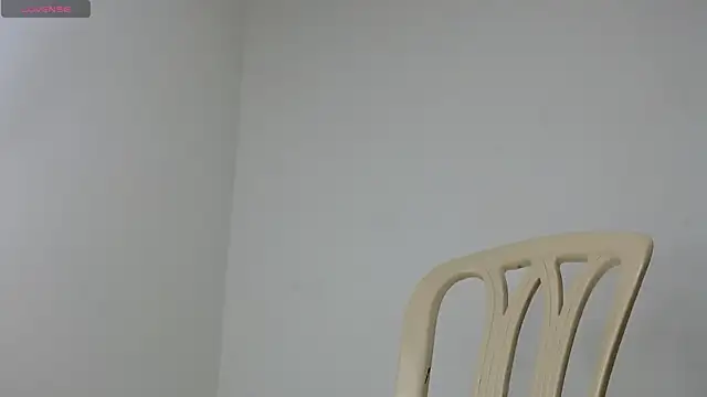 Snapshot of drako_monster chatting on 10.11.25 drako monster online show from 10.11.25