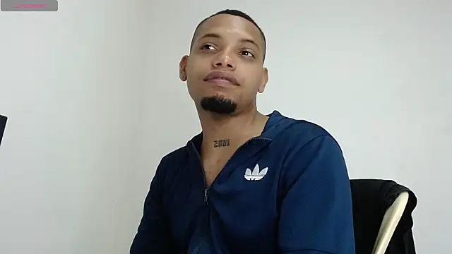 Snapshot of drako_monster chatting on 10.25.25 drako monster online show from 10.25.25