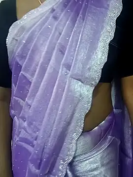 Snapshot of Tamilmallu-duskygirl03 chatting on 11.05.25 Tamilmallu-duskygirl03 online show from 11.05.25