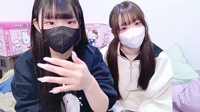 Snapshot of KaYo_sorriso chatting on 03.17.26 KaYo sorriso online show from 03.17.26