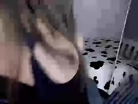 Snapshot of CallMeLerren chatting on 11.12.25 CallMeLerren online show from 11.12.25