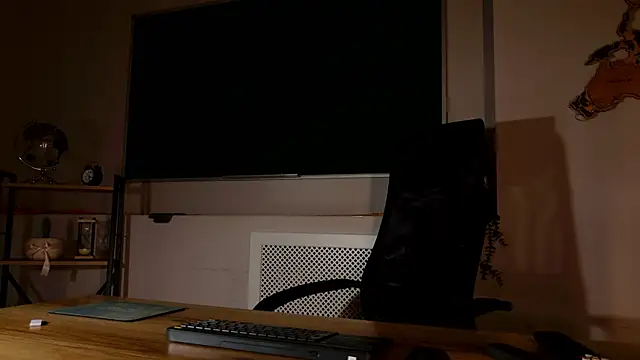 ClaireMathis online show from 07.05.26