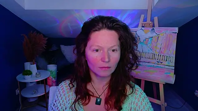 Snapshot of AuroraBorealis__ chatting on 10.10.25 AuroraBorealis online show from 10.10.25