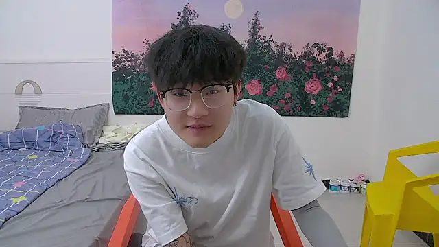 KK-cuteboy online show from 05.04.26