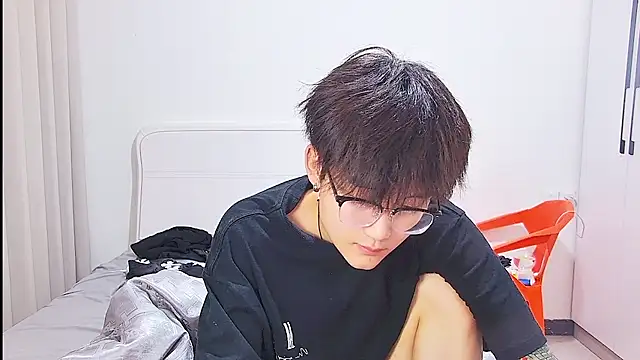 Snapshot of KK-cuteboy chatting on 06.25.26 KK-cuteboy online show from 06.25.26
