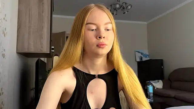 RaguelNicksons online show from 10.25.25