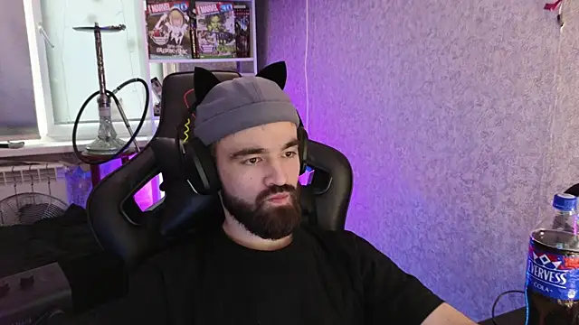 Nik Namee online show from 10.30.25