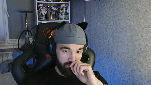 Nik Namee online show from 12.01.25