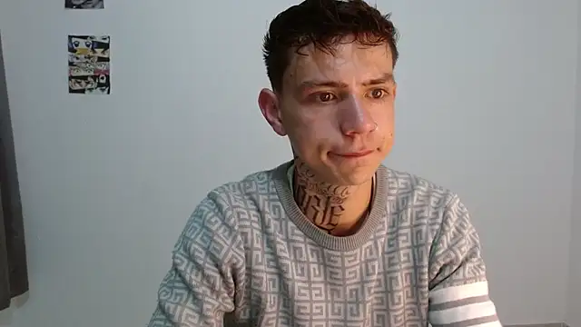 Snapshot of hot_teo_ chatting on 12.18.25 hot teo online show from 12.18.25